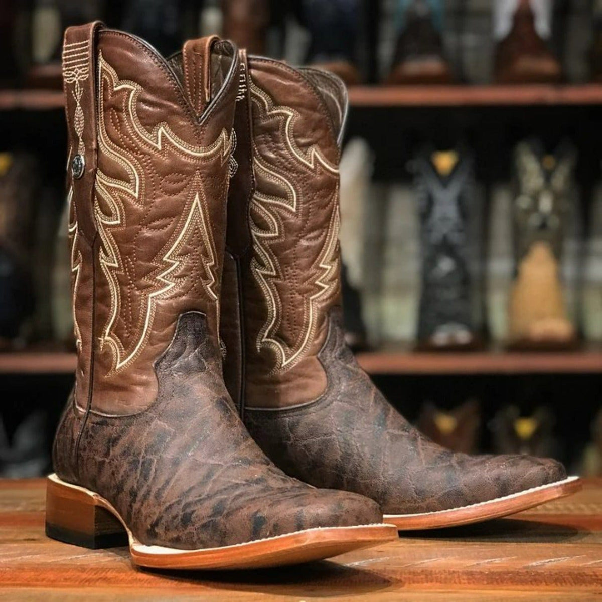 Tanner Mark Boots Boots Tanner Mark Men&#39;s Elephant Print Square Toe Boots Brown TM200974