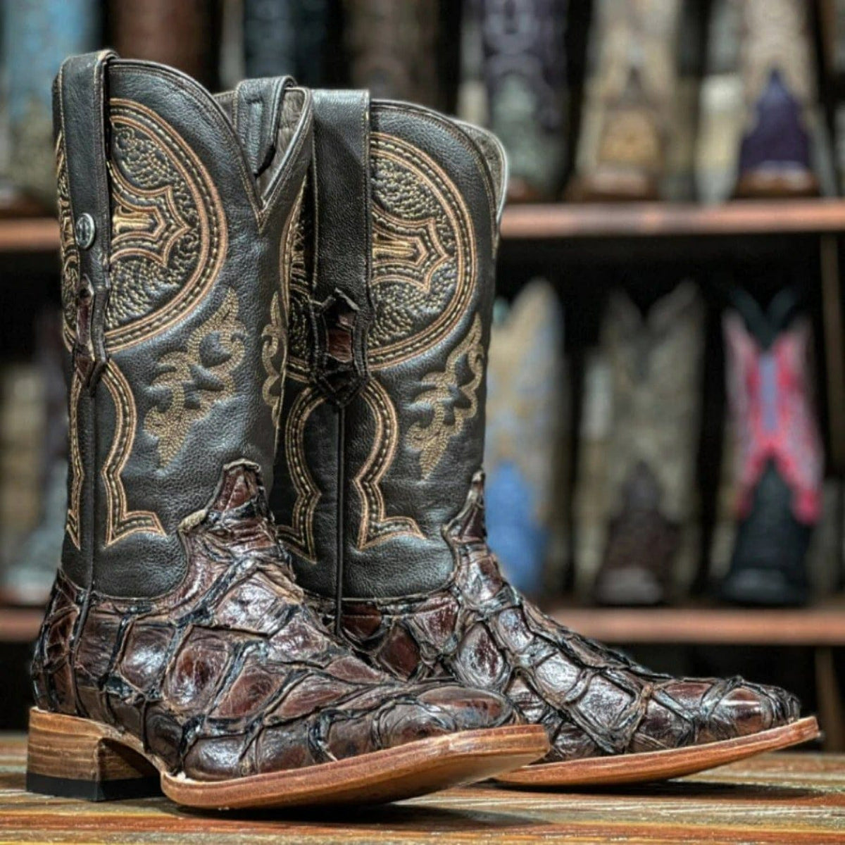 Tanner Mark Boots Boots Tanner Mark Men&#39;s Genuine Monster Fish Leather Square Toe Boots Brown TMX201307