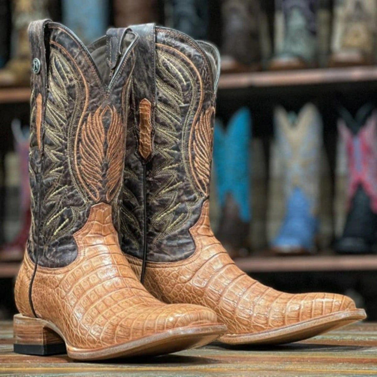 Tanner Mark Boots Boots Tanner Mark Men&#39;s Hodge Genuine Caiman Belly Square Toe Boots Cognac TMX200355