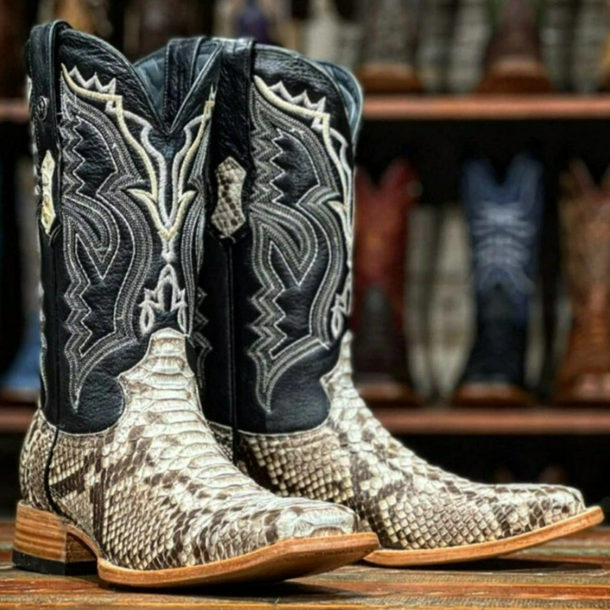 Tanner Mark Boots Boots Tanner Mark Men&#39;s Medina Genuine Python Square Toe Boots Natural TMX200431