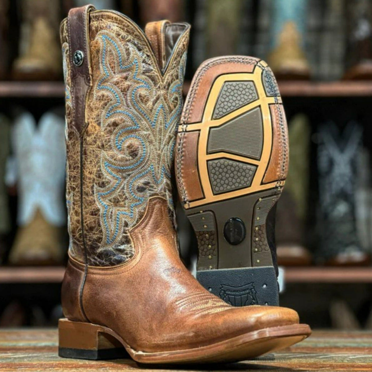 Tanner Mark Boots Boots Tanner Mark Men&#39;s Square Toe Leather Boots Maya Honey TM207044